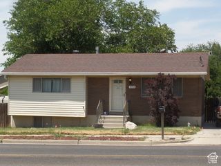 1053 E 10600 S, Sandy, UT 84094