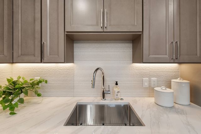 72 Hyde Park Ave 1, Boston, MA 02130
