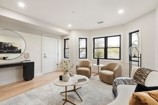 72 Hyde Park Ave 1, Boston, MA 02130