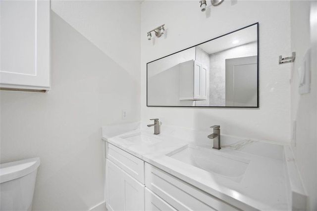 5222 Gold Street A, Houston, TX 77026
