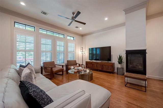 56 Riva Row, The Woodlands, TX 77380