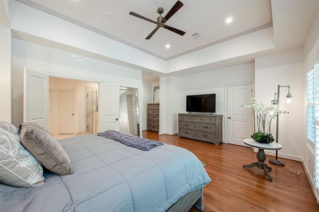 56 Riva Row, The Woodlands, TX 77380