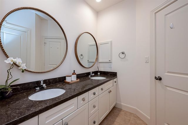 56 Riva Row, The Woodlands, TX 77380