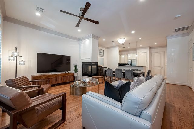 56 Riva Row, The Woodlands, TX 77380