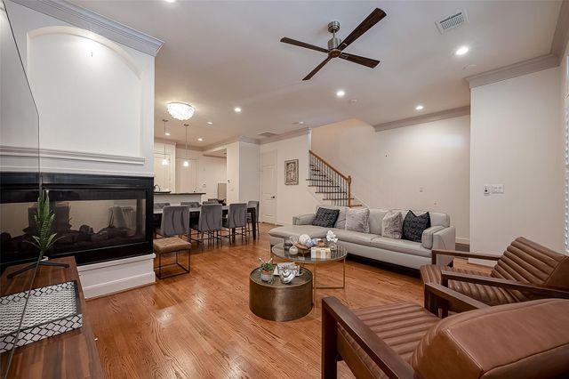 56 Riva Row, The Woodlands, TX 77380