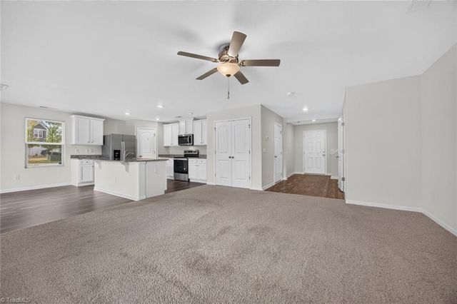 8 Hazelburn Court, Greensboro, NC 27405