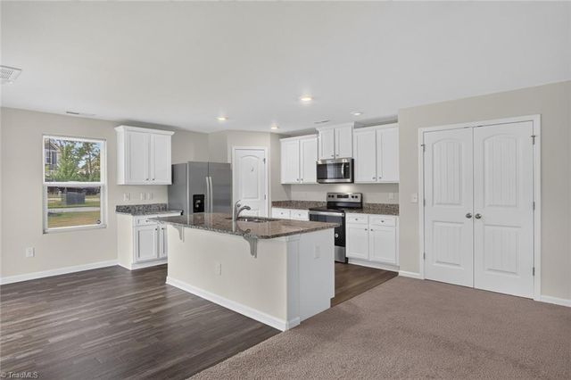 8 Hazelburn Court, Greensboro, NC 27405