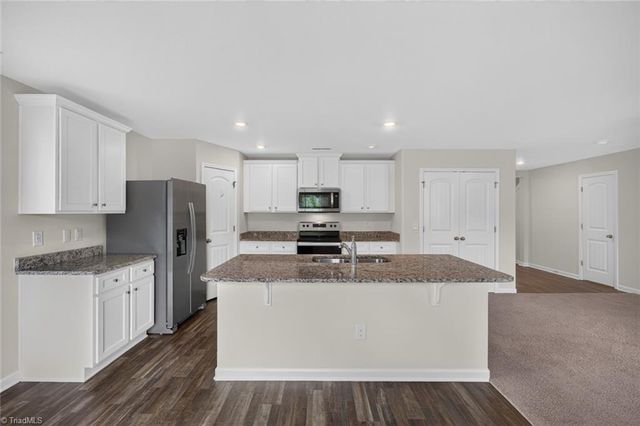 8 Hazelburn Court, Greensboro, NC 27405