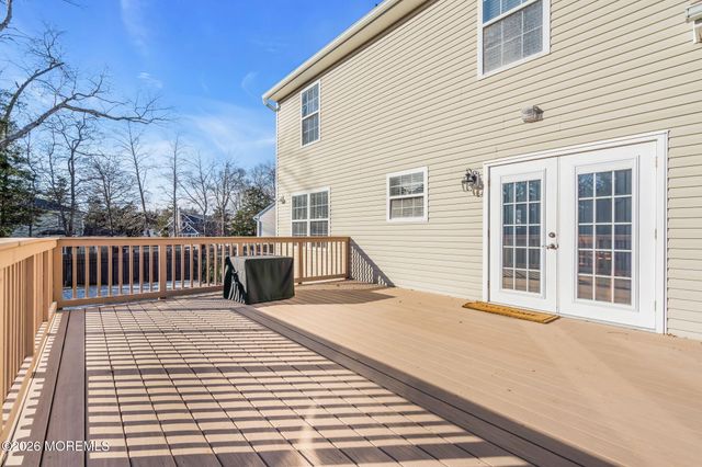11 Lucille Court, Little Egg Harbor, NJ 08087