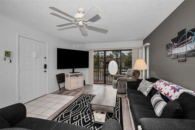 2600 PINE RIDGE WAY S A2, Palm Harbor, FL 34684