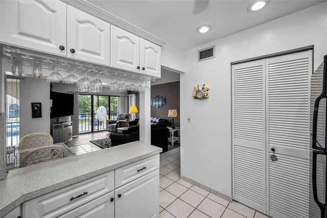 2600 PINE RIDGE WAY S A2, Palm Harbor, FL 34684