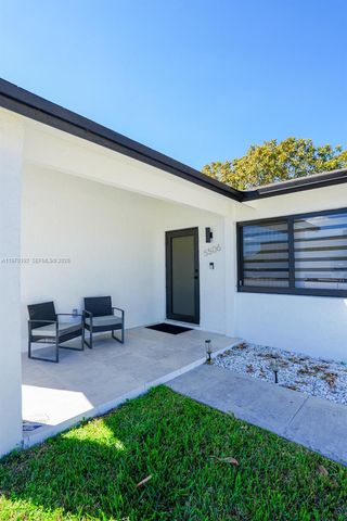 5506 SW 134th Pl, Miami, FL 33175