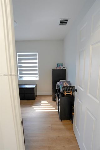 5506 SW 134th Pl, Miami, FL 33175