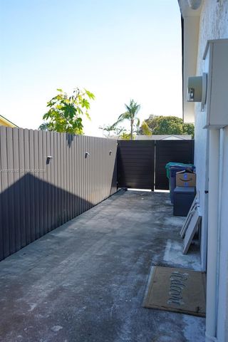 5506 SW 134th Pl, Miami, FL 33175