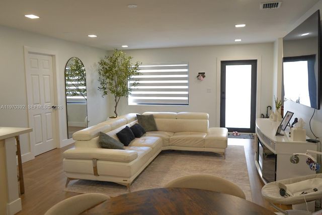 5506 SW 134th Pl, Miami, FL 33175