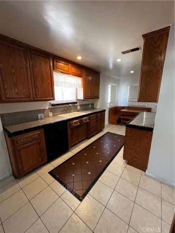 484 W 25th, San Bernardino, CA 92405