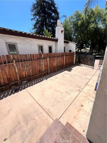 484 W 25th, San Bernardino, CA 92405