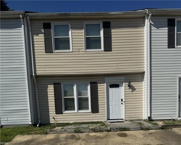 3204 Clover RD E, Chesapeake, VA 23321
