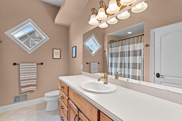 1833 River Lakes ROAD S, Oconomowoc, WI 53066