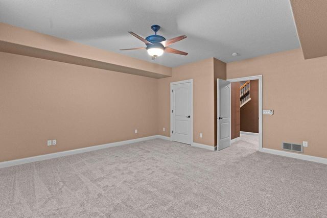 1833 River Lakes ROAD S, Oconomowoc, WI 53066