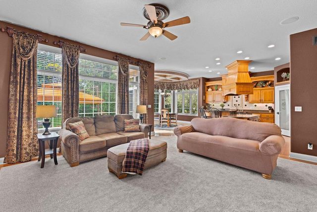 1833 River Lakes ROAD S, Oconomowoc, WI 53066