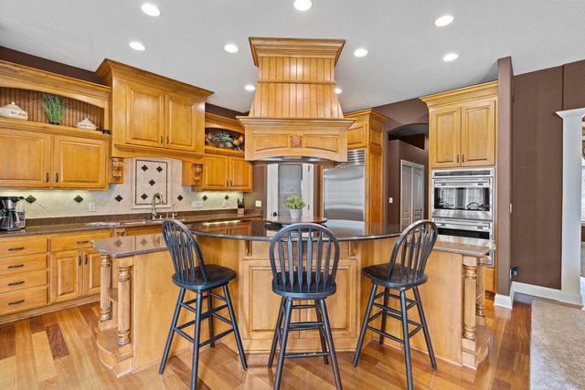 1833 River Lakes ROAD S, Oconomowoc, WI 53066