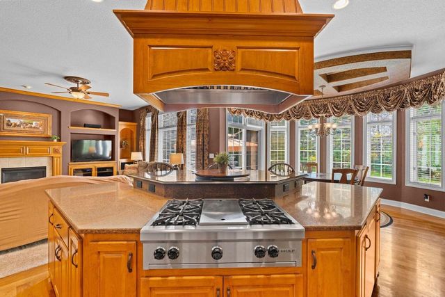 1833 River Lakes ROAD S, Oconomowoc, WI 53066