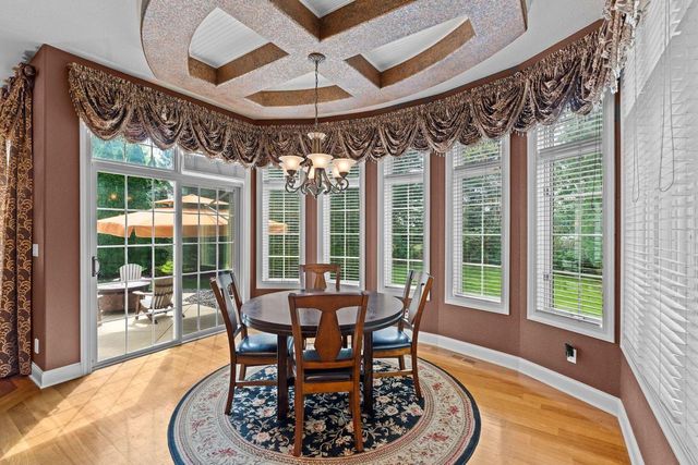 1833 River Lakes ROAD S, Oconomowoc, WI 53066