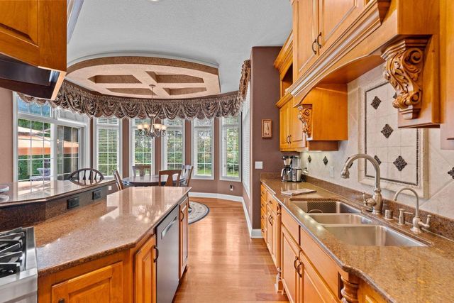 1833 River Lakes ROAD S, Oconomowoc, WI 53066