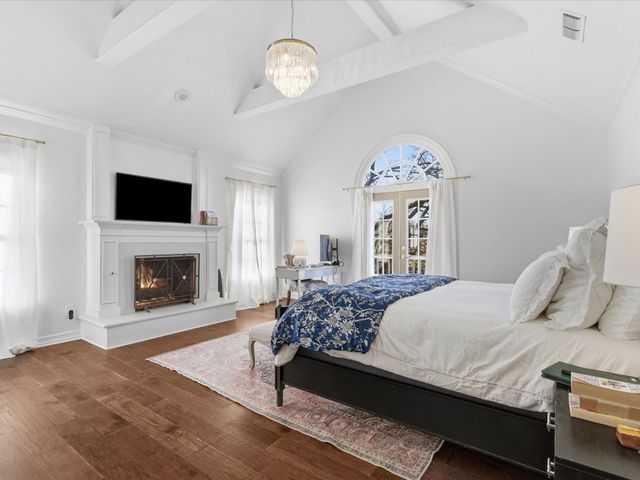 100 Hawn Court, Irving, TX 75038