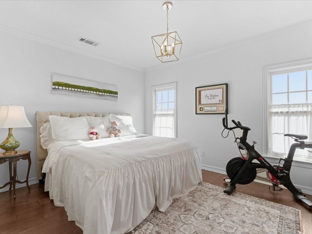 100 Hawn Court, Irving, TX 75038