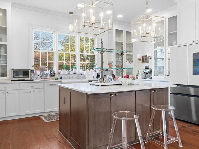 100 Hawn Court, Irving, TX 75038