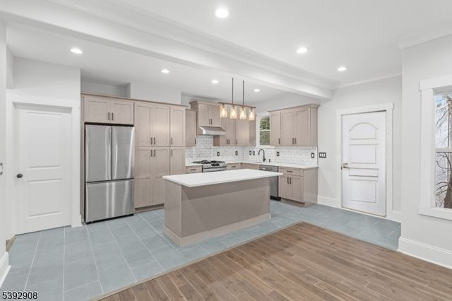 184 Seymour Ave, Newark City, NJ 07108