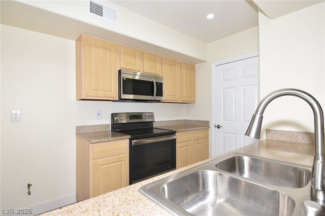 8000 Badura Avenue 2154, Las Vegas, NV 89113