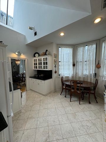 132 Boylston St 5, Boston, MA 02116