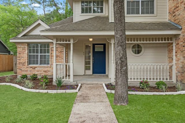 49 W Southfork Pines Circle, The Woodlands, TX 77381