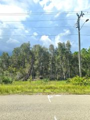 2650 Meadow RD, Lehigh Acres, FL 33974