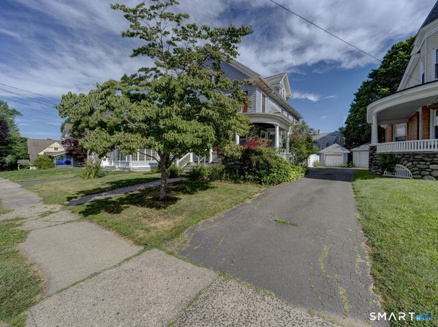 46 Merriman Street, Bristol, CT 06010