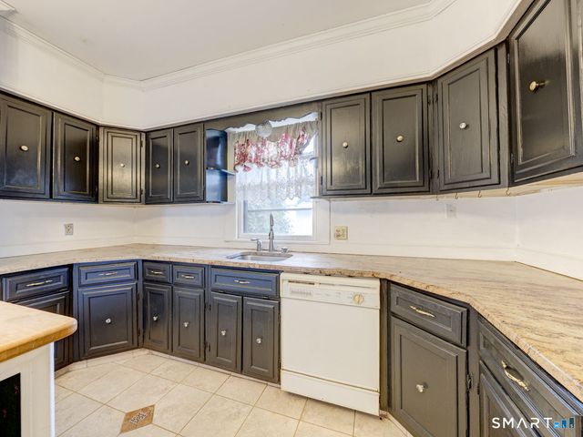 46 Merriman Street, Bristol, CT 06010