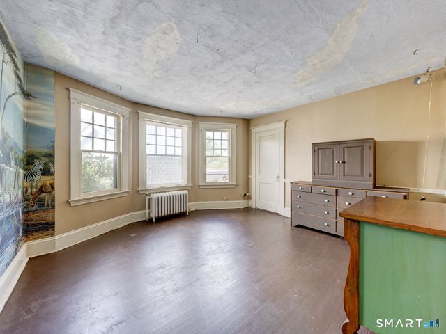 46 Merriman Street, Bristol, CT 06010