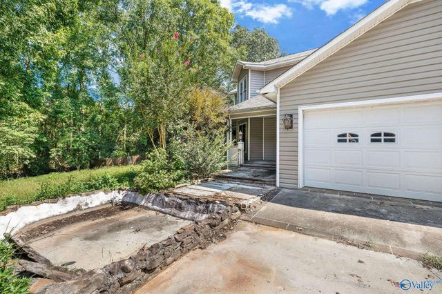 102 County Road 233, Rainsville, AL 35986