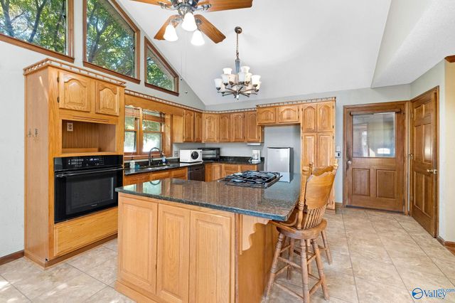 102 County Road 233, Rainsville, AL 35986