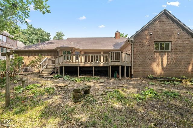 9121 Pinecreek Court, Indianapolis, IN 46256
