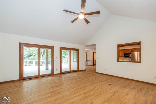 9121 Pinecreek Court, Indianapolis, IN 46256