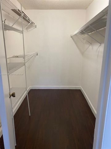 11561 SW 64 Street B, Miami, FL 33173