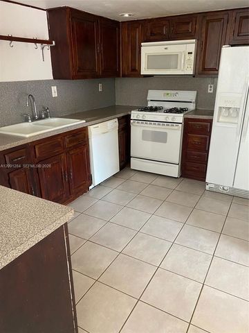 11561 SW 64 Street B, Miami, FL 33173