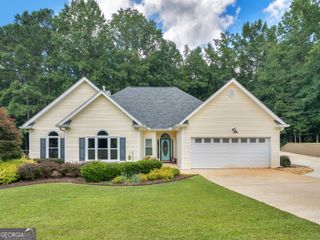 325 Lakefront Drive, Mcdonough, GA 30253