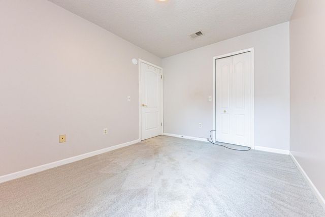 35868 Castlewood Court, Westland, MI 48185