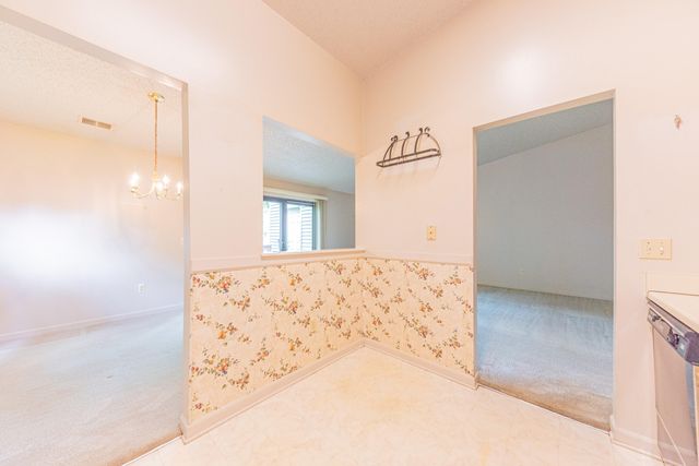 35868 Castlewood Court, Westland, MI 48185