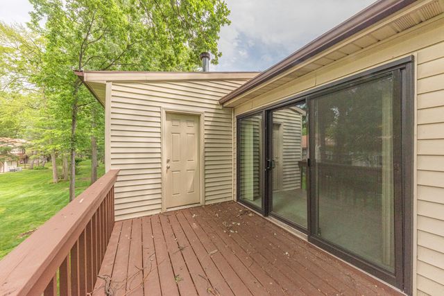 35868 Castlewood Court, Westland, MI 48185